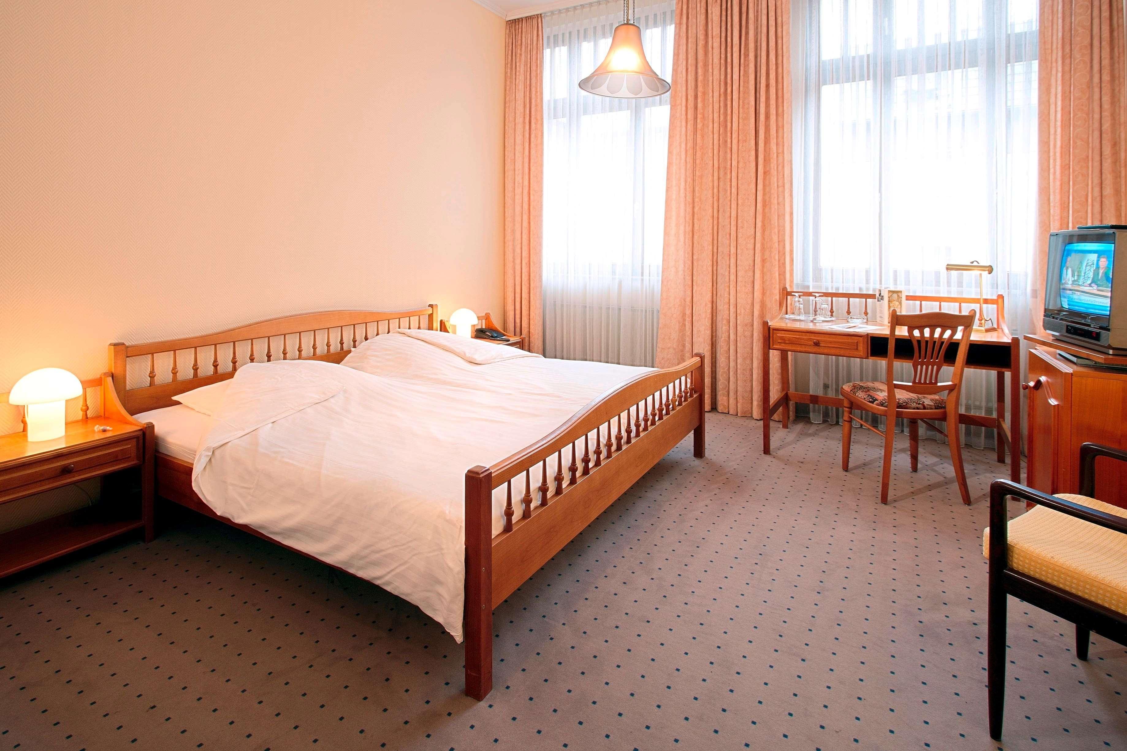 Tryp By Wyndham Kassel City Centre Exterior photo