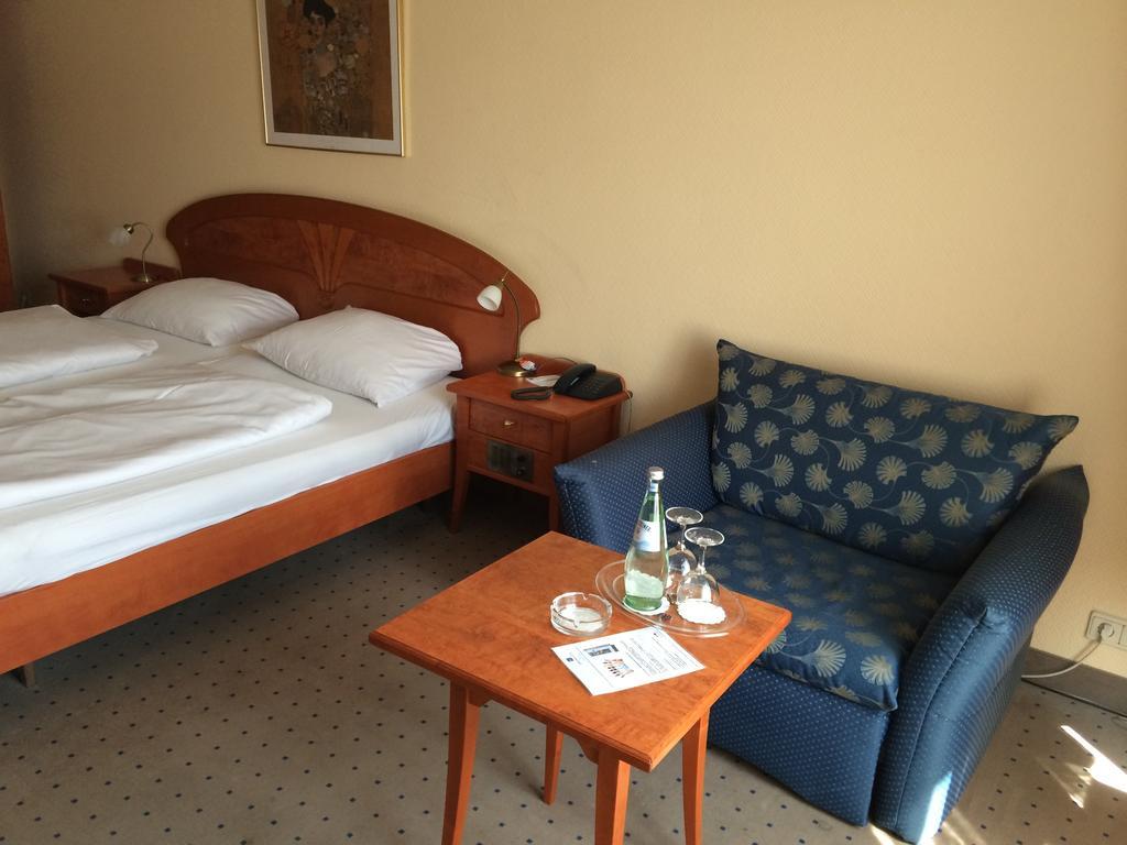 Tryp By Wyndham Kassel City Centre Room photo